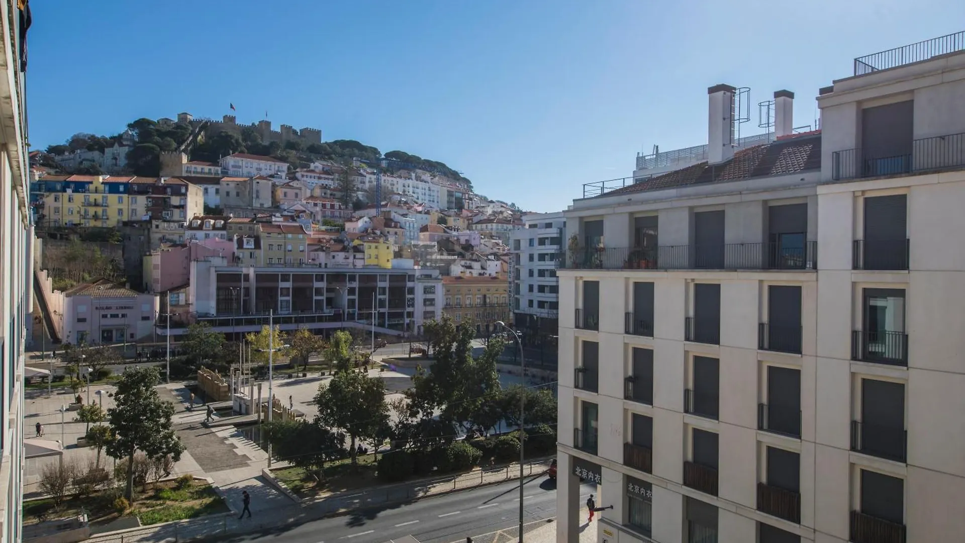 014 A - Charming Apartment In Lisbon Center With Garage